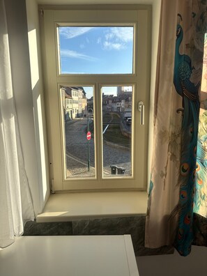 Unclassified image, 4 of 16, button - Apartment "Vierjahreszeiten Sommer" with Wi-Fi (Bad Langensalza)