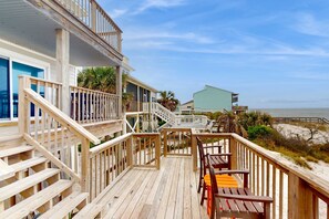 Terrace/patio - Spacious & updated waterfront home w/ decks, beach views & private boardwalk (Cape San Blas)