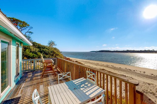Beachfront dune cottage with deck & view of St Vincent Island