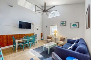TV, offices - Dog-friendly Condo with a Shared Pool, Great Beach Vibes, & Stunning Views (St. George Island)