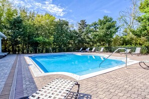 Pool - Nautical home in coastal community close to beaches and shopping (Santa Rosa Beach)