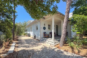 Terrace/patio - Nautical home in coastal community close to beaches and shopping (Santa Rosa Beach)