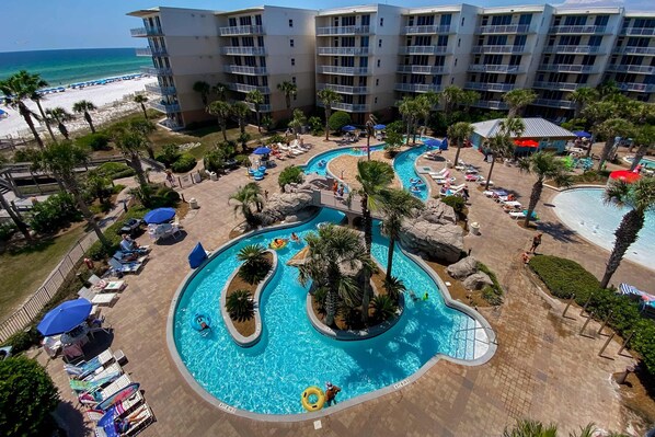 Pool - Beautiful beachfront home with balcony, shared pool and beach access (Fort Walton Beach)