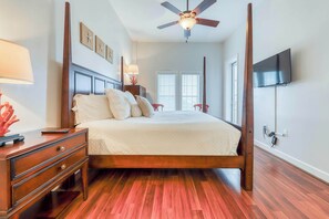 2 bedrooms, WiFi, bed sheets - Top floor condo steps to the beach Shared pool & close to shopping & dining (Seacrest)