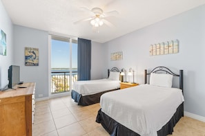 3 bedrooms, iron/ironing board, WiFi - Gulf Front Condo Tennis Court, Fitness Center, Private Beach Access (Navarre Beach)