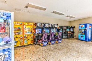 Games room - Gulf view condo with WiFi, AC, balcony, on-site pool, hot tub, & beach access (Miramar Beach)