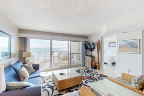 TV, DVD player, offices - Gulf-front condo on bike path with beach views, outdoor pool, tennis & gym (Miramar Beach)