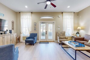 TV, offices - Exquisite 3-story home with private pool - short walk to beach (Miramar Beach)