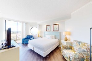 2 bedrooms, iron/ironing board, WiFi, bed sheets - 11th Floor condo with Gulf view - pool, hot tub, tennis, and fast WiFi access (Miramar Beach)