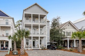 Exterior - Classic beach home with shared pool access, WiFi, and central air conditioning (Santa Rosa Beach)
