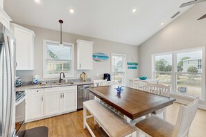 Fridge, microwave, oven, stovetop - Gorgeous coastal home with plenty of space and easy beach access (St. George Island)