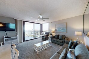 TV, DVD player, offices - Waterfront corner condo w/ shared pool, pool spa, fitness room, & beach service (Miramar Beach)