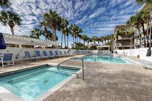 Pool - Centrally located condo near shopping & the beach with shared pools & tennis courts (Santa Rosa Beach)