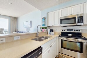 Fridge, microwave, oven, stovetop - Majestic Sun B0507 | Beachfront Condo, 5th Floor, Gulf Views, Balcony, Pool & Hot Tub (Miramar Beach)