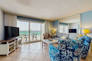 TV, DVD player, offices - Gulf & Beachfront Condo on Fourth Floor with ocean Views, pool (Miramar Beach)