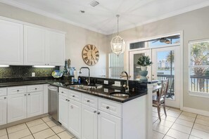 Fridge, microwave, oven, stovetop - Lakefront condo with pool, pickleball, golf & private beach access (Miramar Beach)