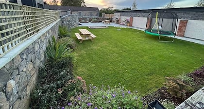 One Bed Apart; families, tourists & professionals