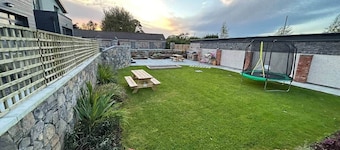 One Bed Apart; families, tourists & professionals