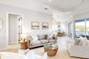 TV, offices - Lakefront condo with water-view balcony, private golf cart, resort pool & amenities (Miramar Beach)