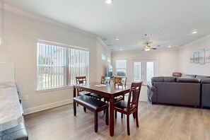 Dining - Spacious townhome, dog-friendly w full kitchen & shared pool (Navarre)