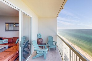 Property grounds - Beachy oceanfront condo w/ beach access, shared pools and hot tub, & free WiFi (Panama City Beach)