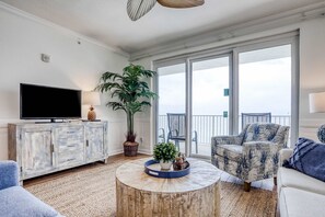 TV, offices - Beachfront condo with Gulf views, pool, hot tub, balcony, AC & W/D (Panama City Beach)