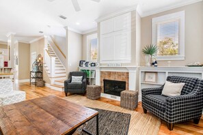 Interior - Beautiful, dog-friendly home with shared pools & complimentary beach chairs (Panama City Beach)