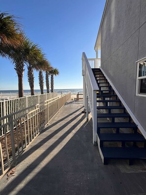 Property grounds - Beachfront condo with true beachfront walkout, patio, BBQ area, & Gulf view (Panama City Beach)
