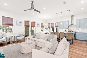 TV, offices - Modern beachside haven with LSV and gas grill - bike to Blue Mt Beach (Santa Rosa Beach)