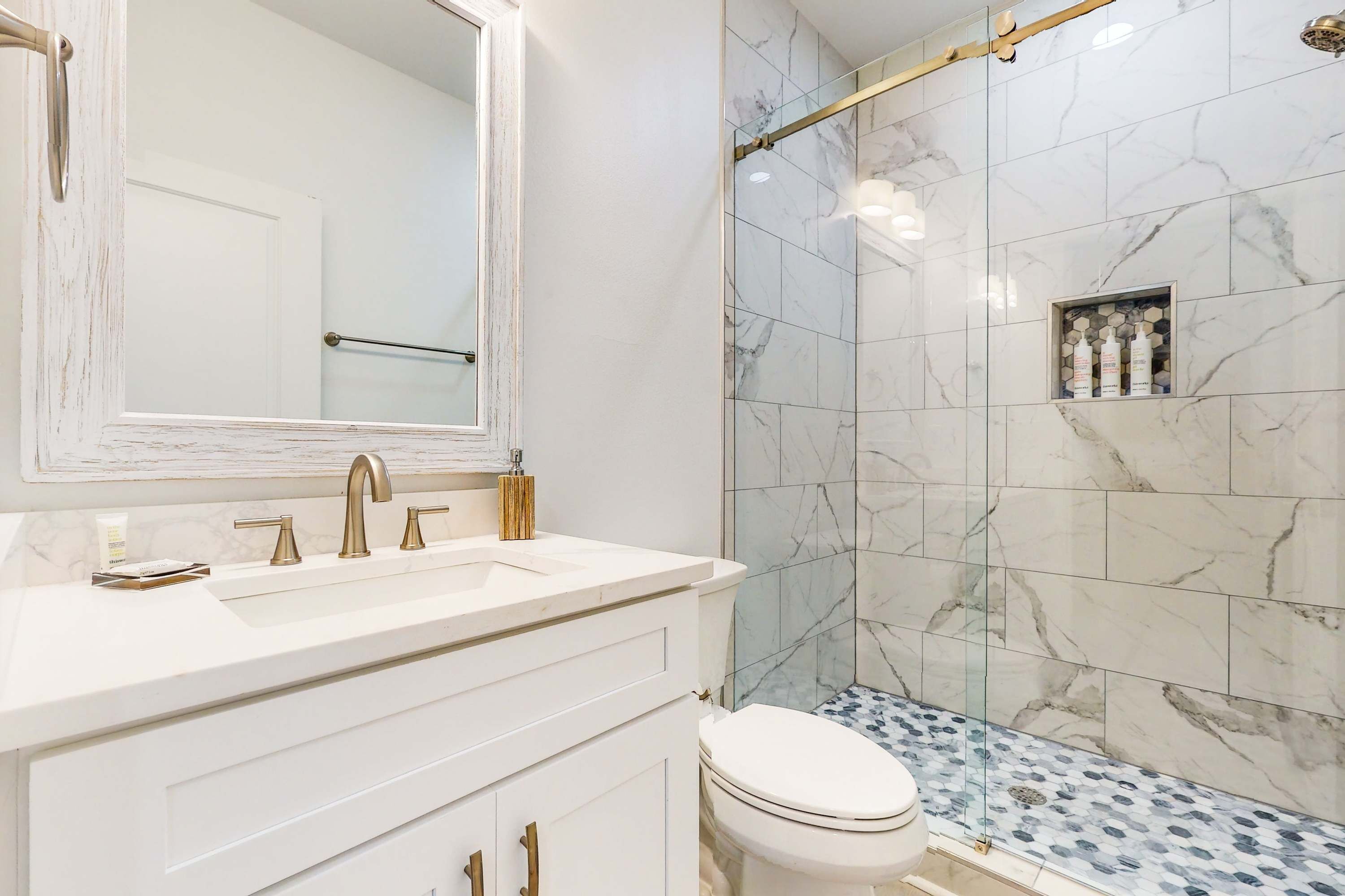 Shower, towels
