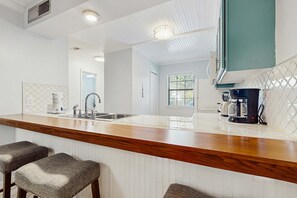Fridge, microwave, oven, stovetop - Lakefront Duplex with High-Speed Wi-Fi, Short Walk to Beach, and Water View (Santa Rosa Beach)