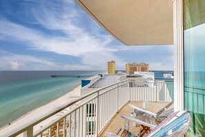 Property grounds - 16th-floor condo with Gulf views, beach access, 2 pools, hot tub, & private W&D (Panama City Beach)