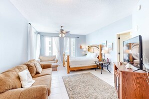 3 bedrooms, iron/ironing board, WiFi, wheelchair access - 11th Floor Gulf Front Condo Great Amenities & Private Beach Access (Navarre Beach)