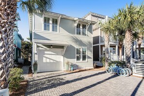 Exterior - Gorgeous coastal home w/ shared pool - walk to beach, dining & shopping (Inlet Beach)