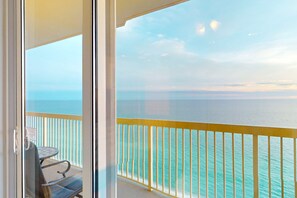 Interior - Gulf-front condo with never-ending views, hot tub & pool access, balcony, & W&D (Panama City Beach)