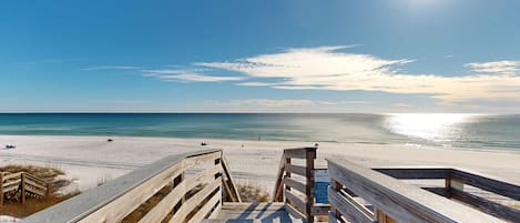 Una playa cerca