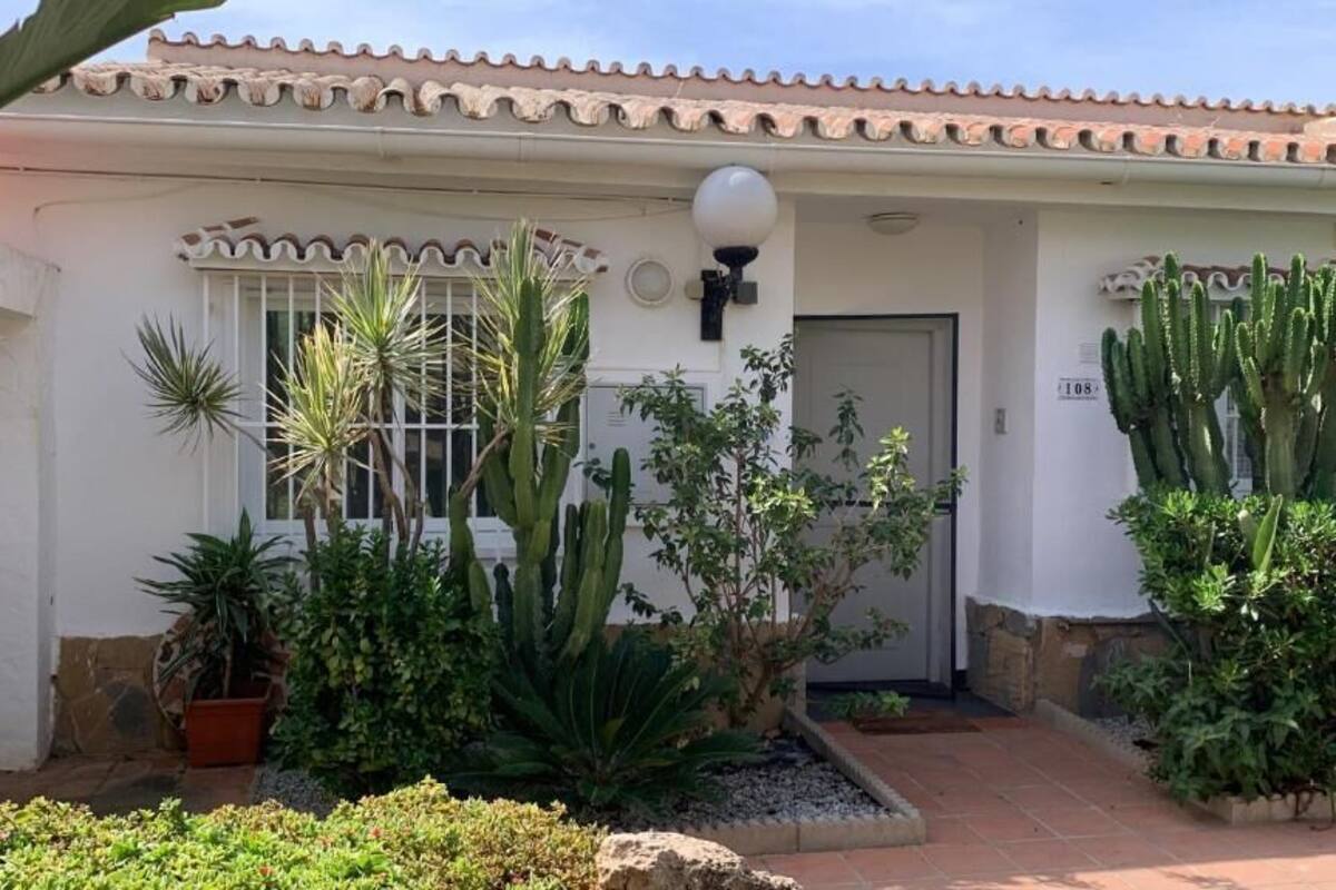 Casa, 2 habitaciones, patio, vistas al jardín | Detalle del exterior