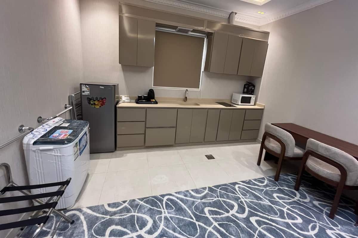 Studio Suite Deluxe, quang cảnh thành phố | Bếp riêng