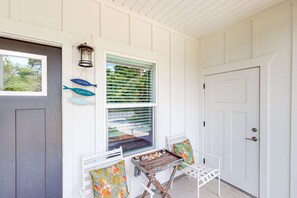 Property grounds - Newly built dog-friendly home with spacious backyard & private W&D (Panama City Beach)