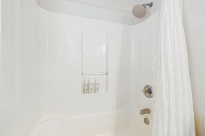 Shower, towels - Beautiful condo with water-view, pool, balcony, central AC, & washer/dryer (Navarre Beach)