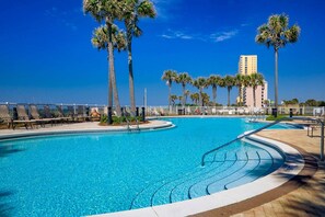 Pool - Ideal condo with balcony, gulf views, shared pools, hot tub, gym, fast WiFi & AC (Panama City Beach)