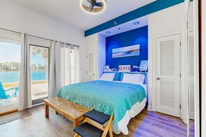 1 bedroom, WiFi, bed sheets - Cozy coastal condo with shared pool/hot tub, and beach access-dog friendly (Panama City Beach)