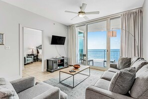 TV, DVD player, offices - Renovated oceanfront condo with pools, hot tub & AC (Panama City Beach)
