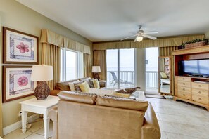 TV, DVD player, offices - Homey Gulf-front condo with pools - walk to the beach & Pier Park (Panama City Beach)