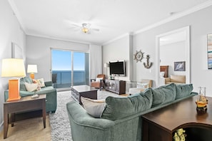 TV, offices - All-suite condo with Gulf views, beach access, balcony, pool, spa, gym, & AC (Panama City Beach)