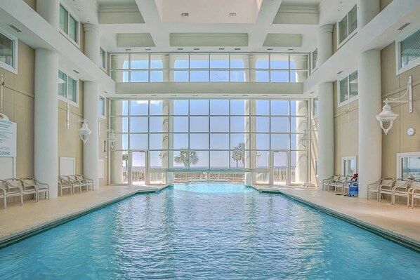 Pool - Majestic Sun B306 | Beachfront Condo with Views! (Miramar Beach)