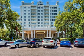Exterior - 3rd-floor Condo with pools, marina, tennis, large balcony, beach access (Miramar Beach)