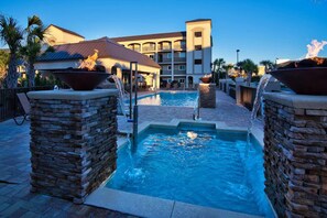 Pool - Condo in Miramar Beach with a pool & stellar views (Miramar Beach)