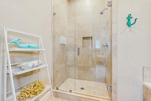Shower, towels - Condo in Miramar Beach with a pool & stellar views (Miramar Beach)