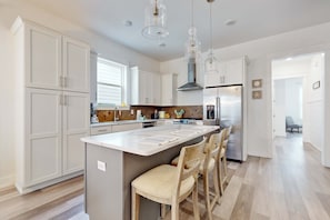 Fridge, microwave, oven, stovetop - Southern Serenity | Pool, Walk to Beach Access (Santa Rosa Beach)
